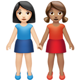 女性牵手:浅肤色,中肤色emoji素材一 160x160像素