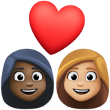情侣: 女人女人较深肤色中等-浅肤色emoji素材一 160x160像素