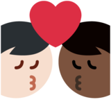 亲吻: 男人男人较深肤色较浅肤色emoji素材一 160x160像素