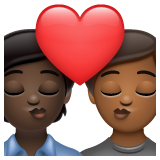 亲吻: 成人成人较深肤色中等-深肤色emoji素材一 160x160像素