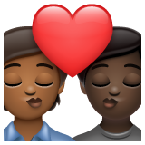 亲吻: 成人成人中等-深肤色较深肤色emoji素材一 160x160像素