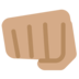 Twitter里的迎面而来的拳头：中等肤色emoji表情
