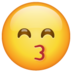 WhatsApp里的用微笑的眼睛亲吻脸emoji表情