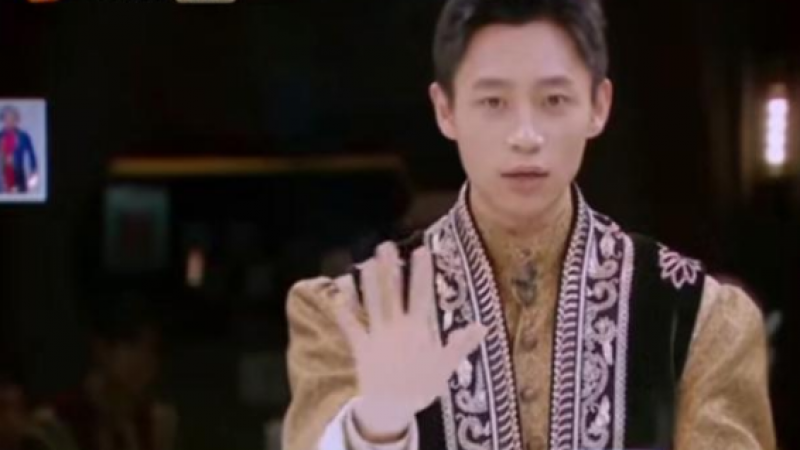 《明星大侦探》〔魏晨emoji十级翻译达人的身份藏不住了〕缩略图